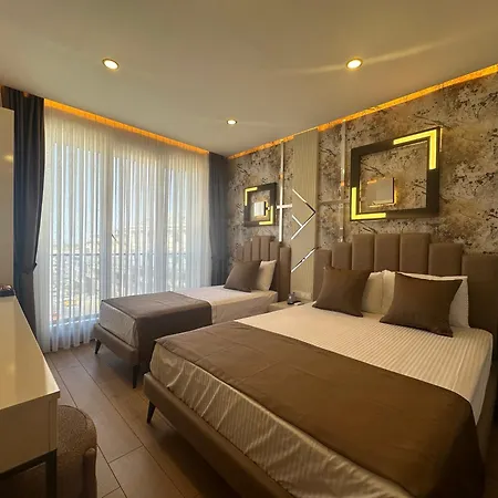 Fourpoints Airport Hotel 3*