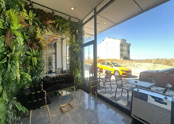 Fourpoints Airport Otel 3*